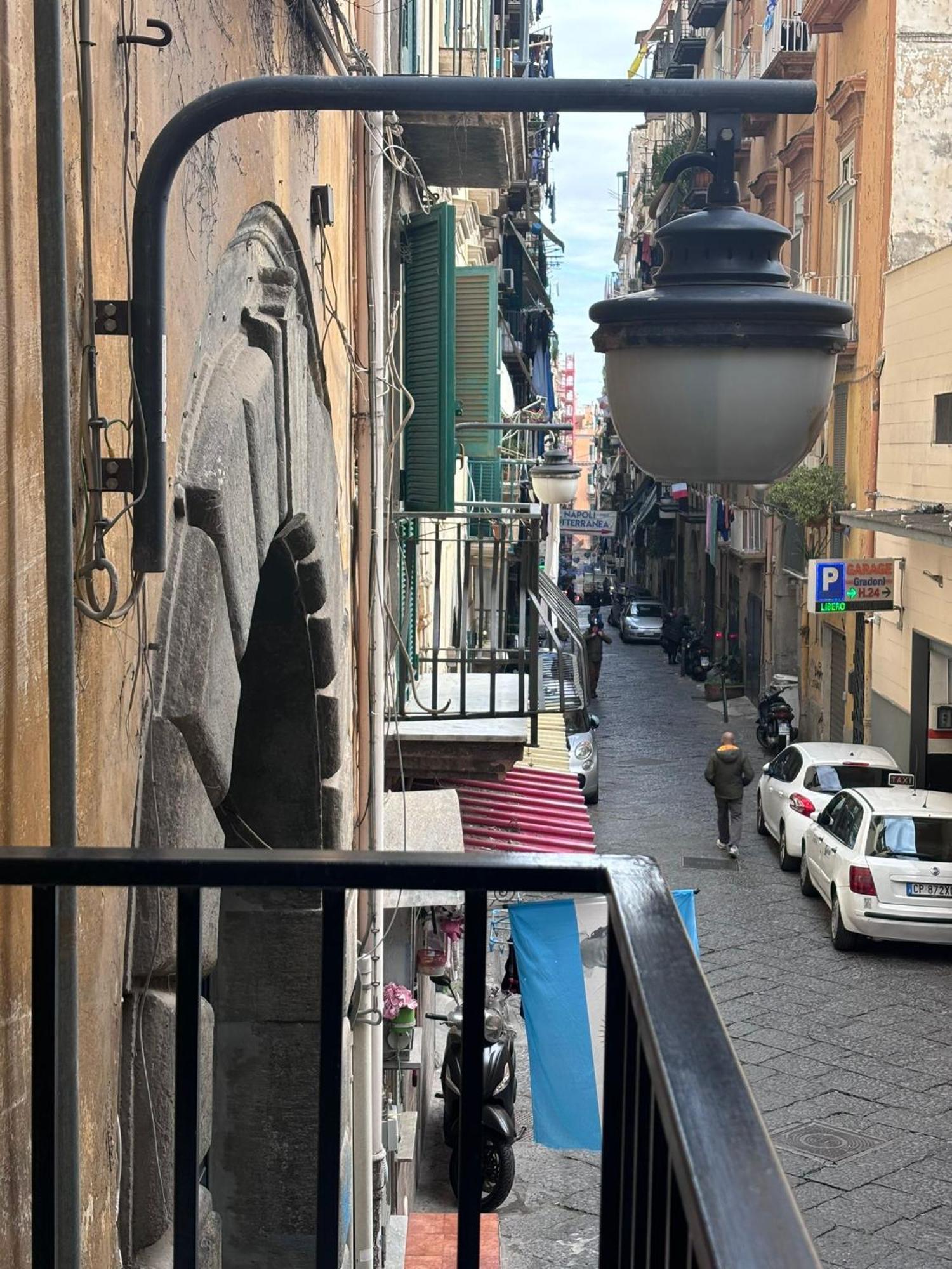 Ai 13 Gradoni Di Chiaia Nápoles Exterior foto